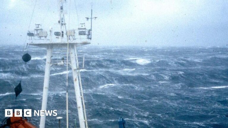 25 Years Later: Remembering the Record-Breaking Storm in the Atlantic Ocean – BBC