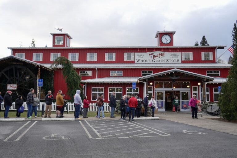 Bob’s Red Mill to close its Whole Grain Store, cafe this month