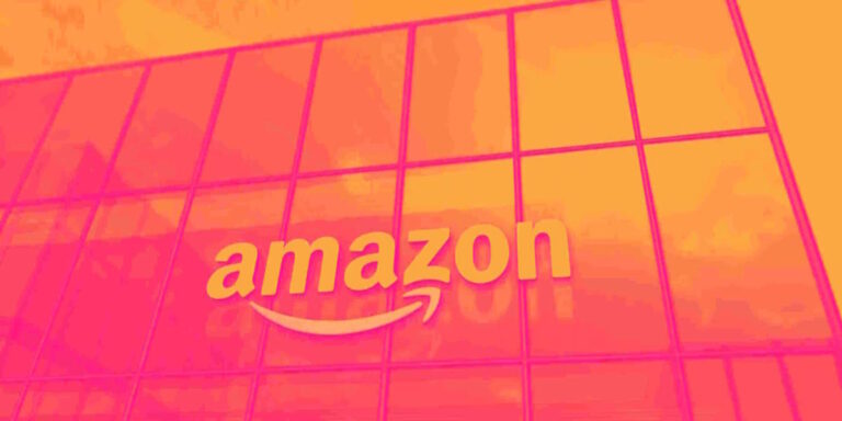 Revenue Meets Expectations, But Quarterly Guidance Falls Short