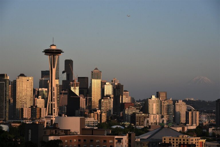 Seattle Weather: Latest Updates on News, Sports, and Breaking Events
