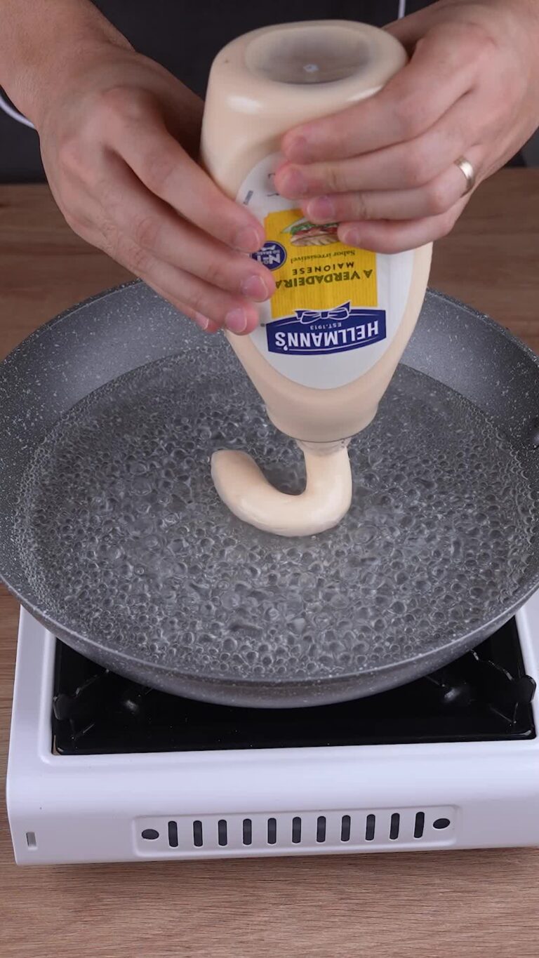 @thatrecipe.us Add mayo to boiling water and you will be surprised by the result…