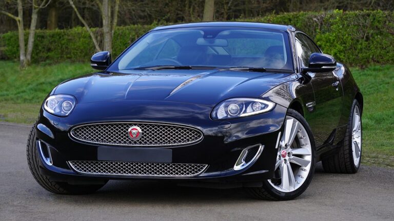 Luxury Cars and Celebrity Culture: The Secrets Behind Star-Studded Rides