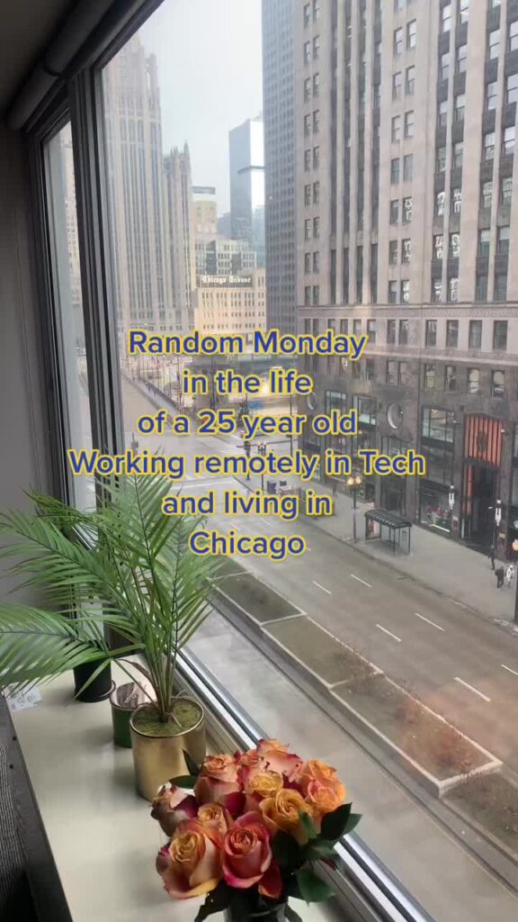 @chicagobysabs Random Monday :) #diml#chicago#chicagovlog #dayinmylife #techjob#…