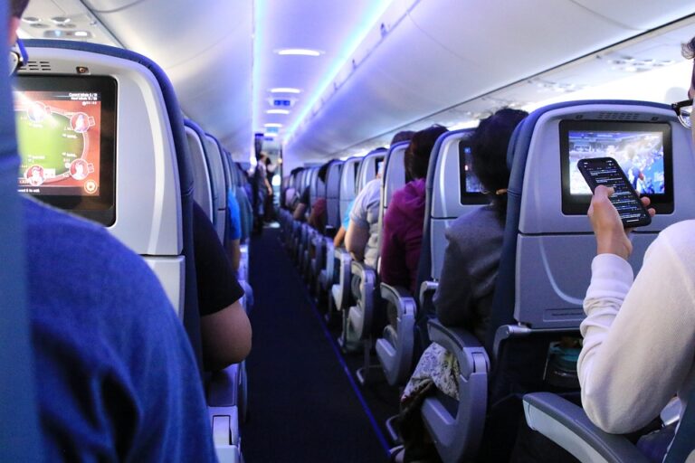 Exploring Alternative Airports: A Hidden Path to Flight Discounts