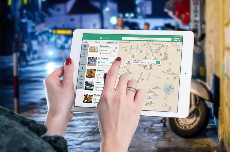 Traveling on a Dime: Money-Saving Tips and Guides for Savvy Explorers