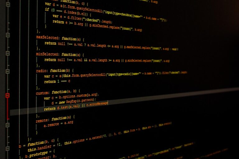 Cross-Platform Development: Reaching More Players in the Gaming Market