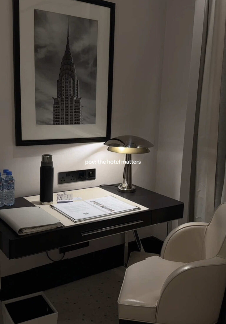 @starboyriza If you need me, ill be in my room #luxurytravel #rich #doha  …