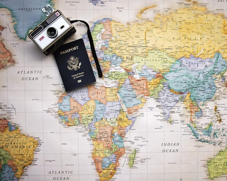 Essential Tips for Road Tripping: Safety and Packing Advice for Your Next Adventure